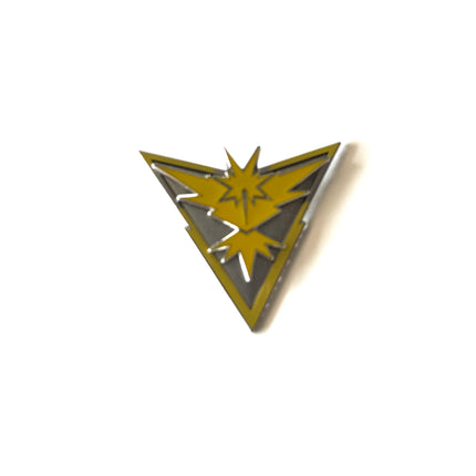 Pokemon Badge Team Instinct Zapdos Pokemon Go Limited Edition Official Pin