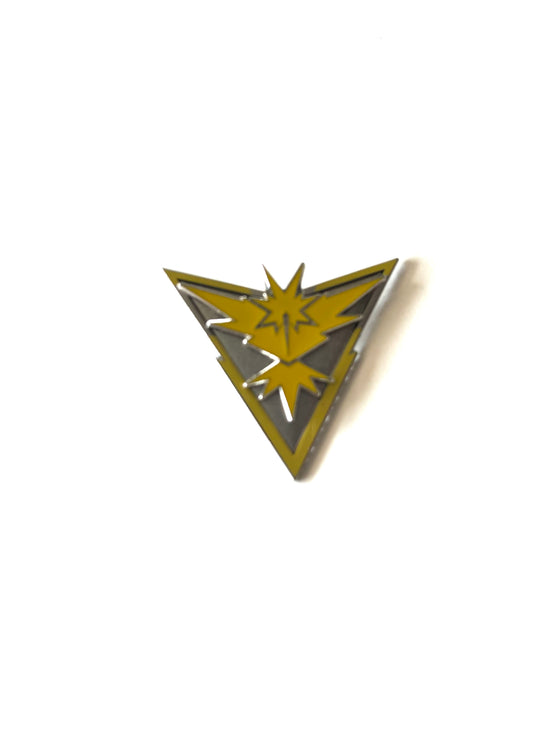 Pokemon Badge Team Instinct Zapdos Pokemon Go Limited Edition Official Pin